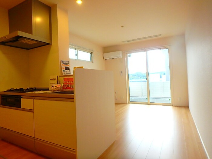 物件内観写真8　(内観写真)