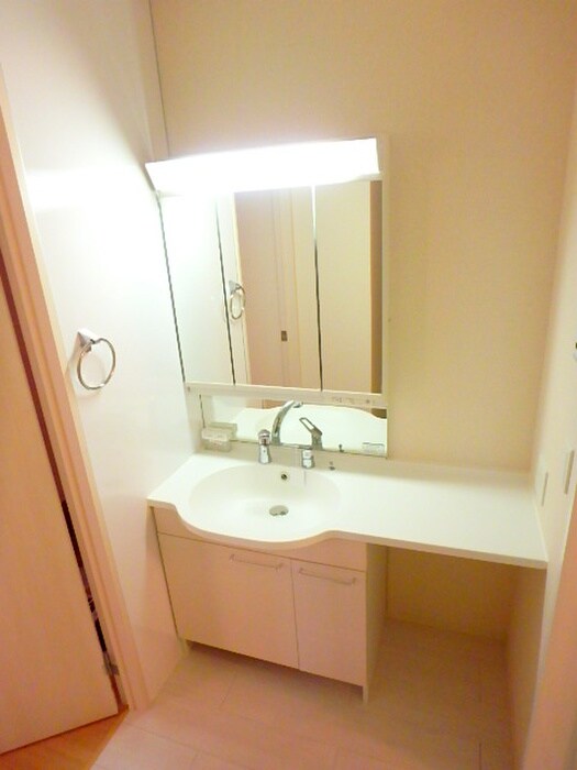 物件内観写真12　(洗面)