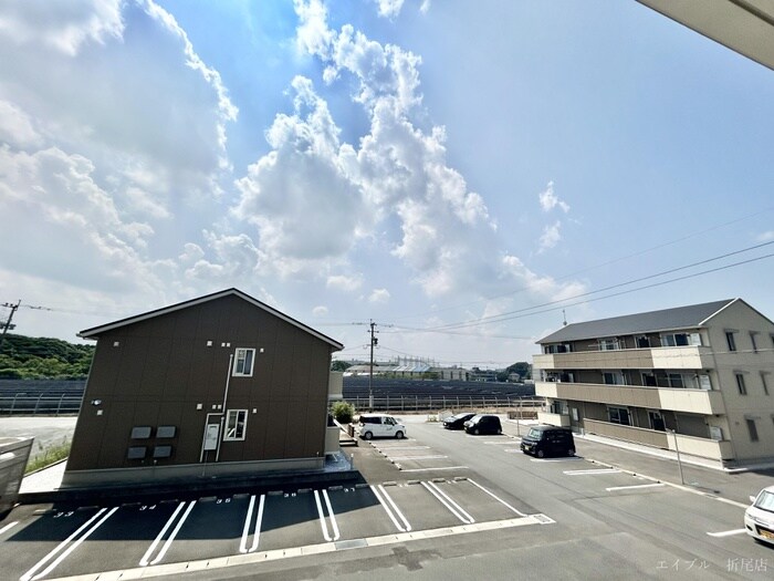 物件内観写真15　(室内からの展望)