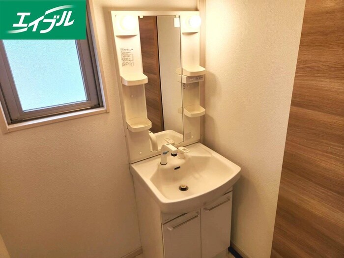 物件内観写真11　(洗面)