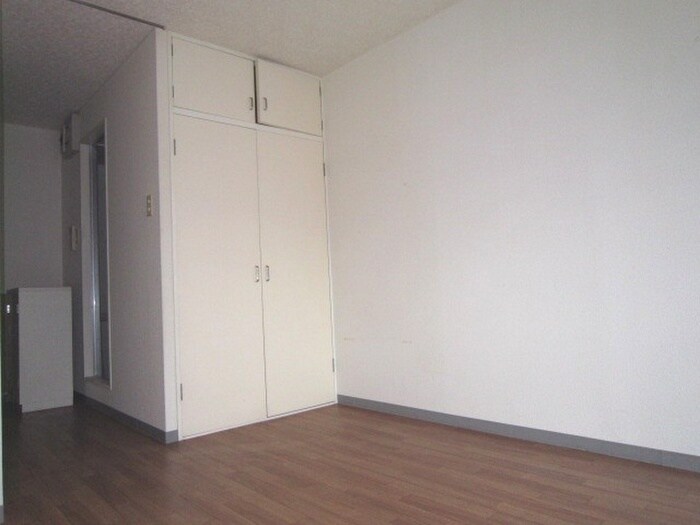 物件内観写真5　(居室)