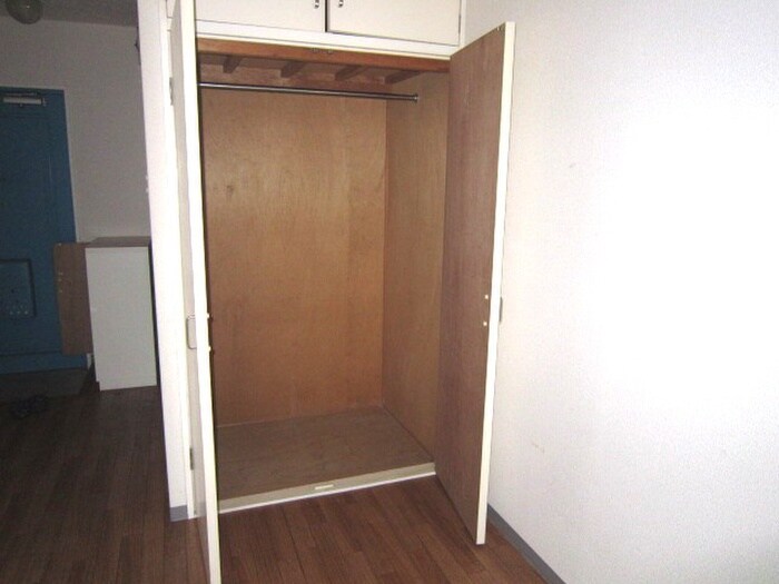 物件内観写真6　(収納)