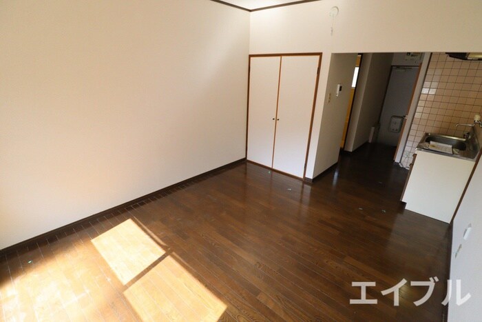 物件内観写真5　(居室)