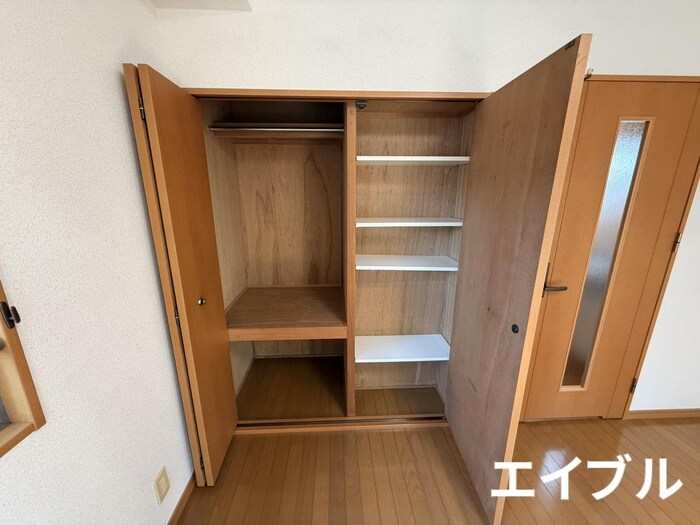 物件内観写真13　(収納)