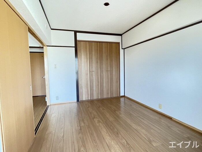 物件内観写真8　(居室)