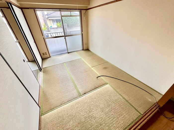 物件内観写真6　(居室)