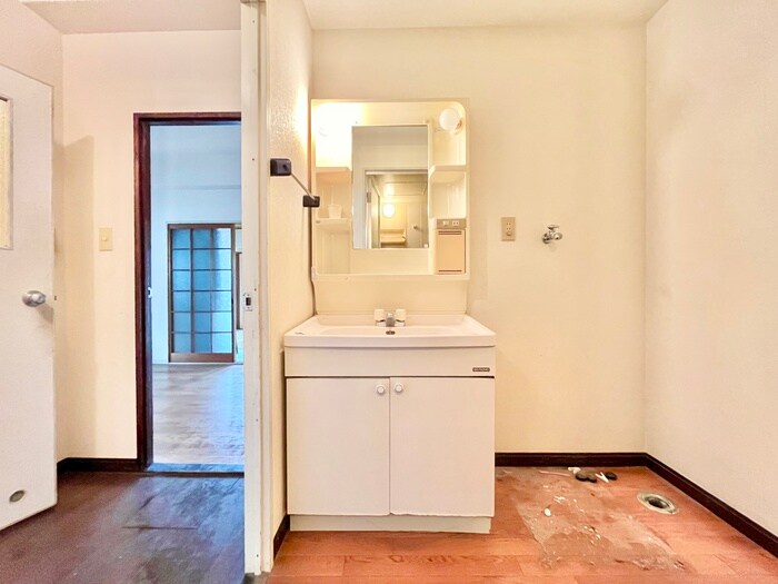 物件内観写真9　(洗面)