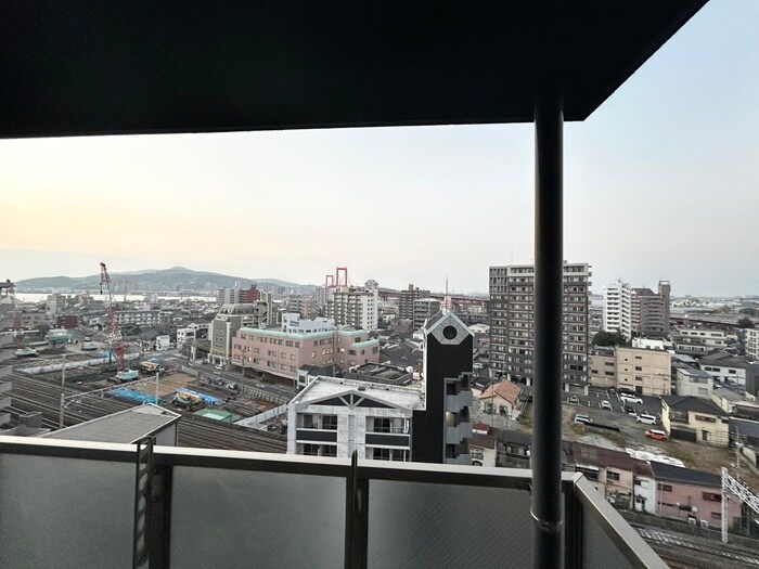 物件内観写真19　(室内からの展望)