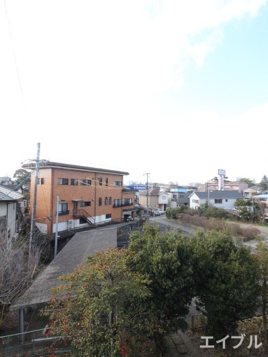 物件内観写真11　(室内からの展望)