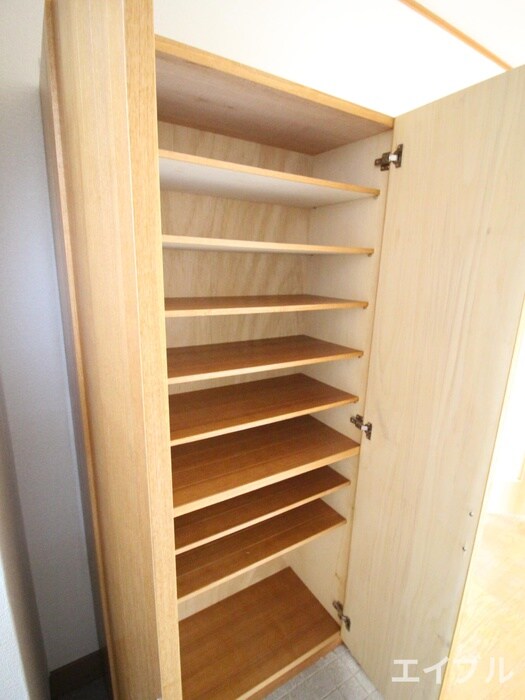 物件内観写真14　(靴箱)