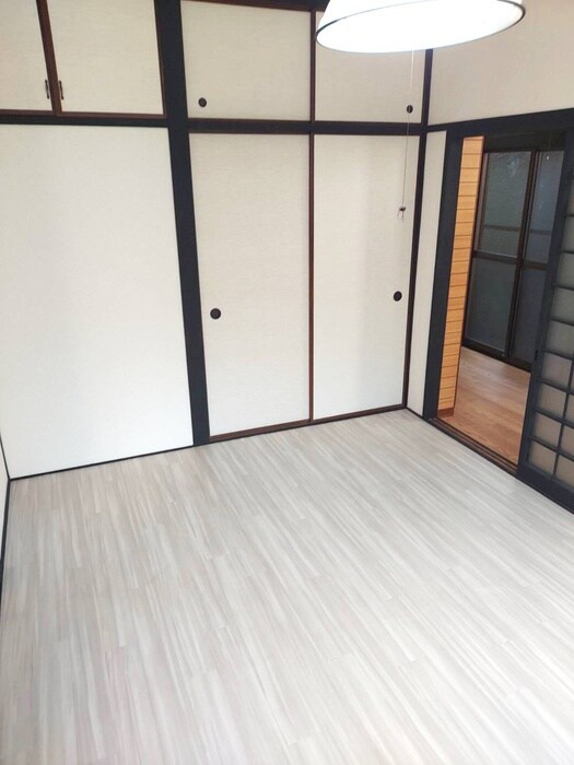 物件内観写真9　(居室)