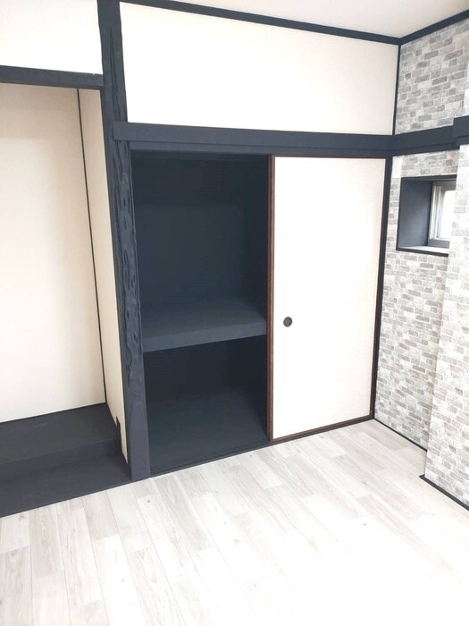 物件内観写真10　(収納)