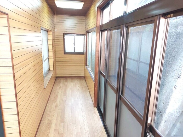 物件内観写真19　(廊下)