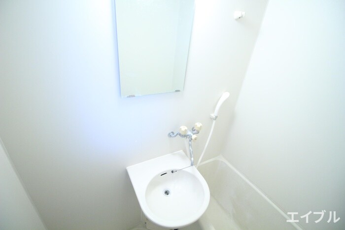 物件内観写真10　(洗面)