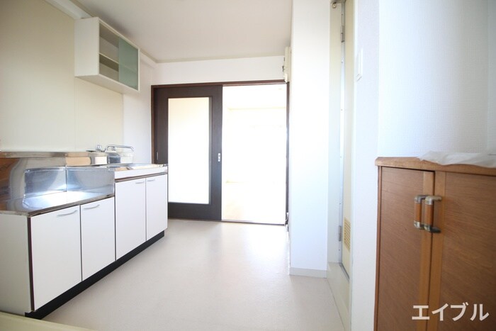 物件内観写真16　(廊下)