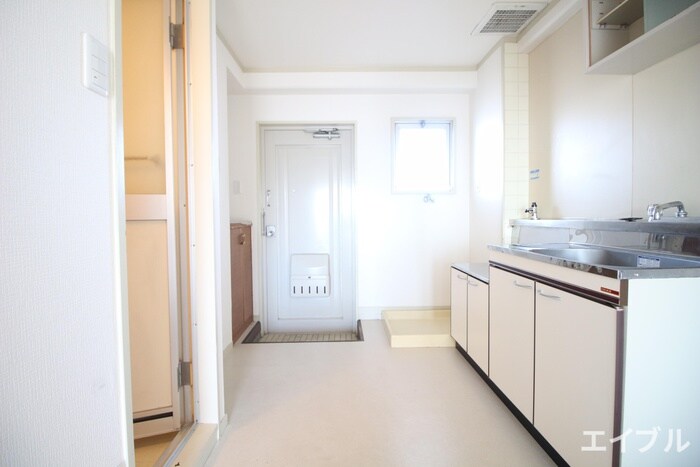 物件内観写真20　(廊下)