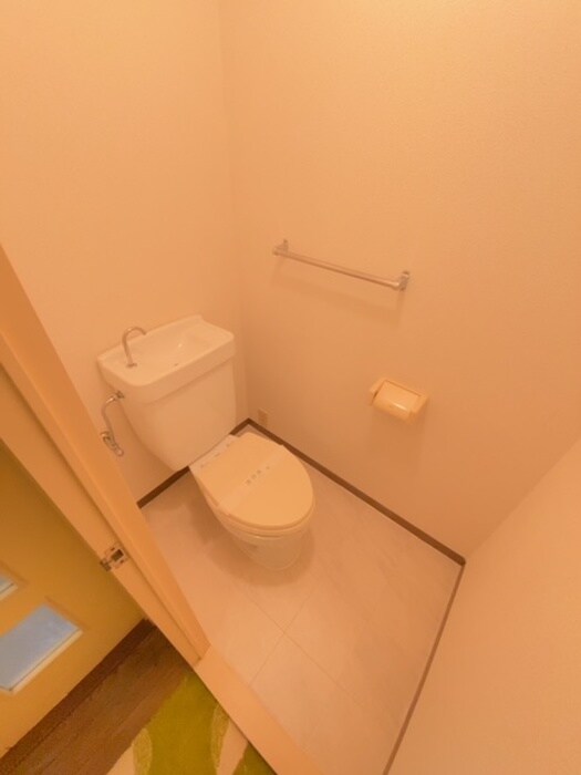 物件内観写真13　(トイレ)