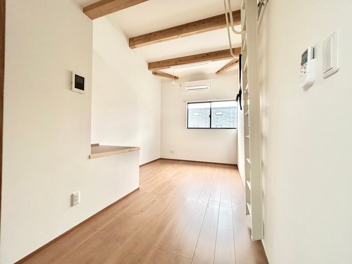 物件内観写真4　(居室)