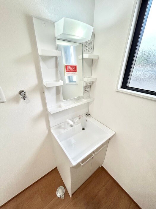 物件内観写真8　(洗面)