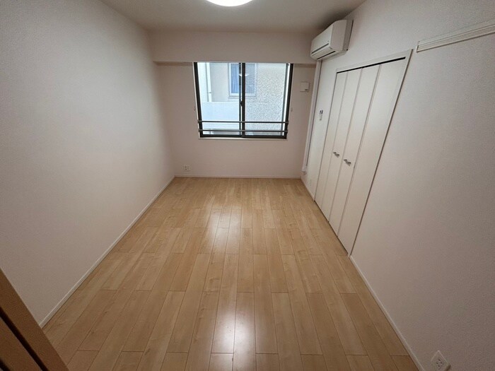 物件内観写真3　(居室)