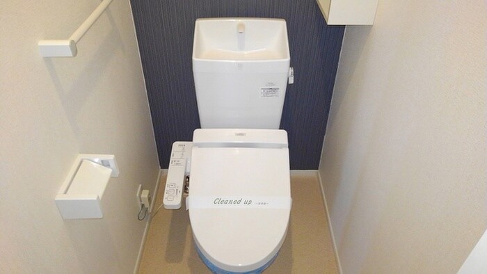 物件内観写真9　(トイレ)