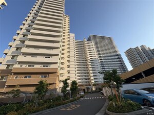 ﾓﾝﾄｰﾚ香椎浜ｻ-ﾌﾀﾜ-ｲ-ｽﾄｳｲﾝｸﾞ外観写真