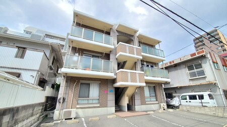 アルフィーネ足原外観写真