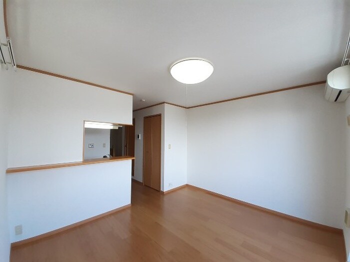 物件内観写真5　(居室)