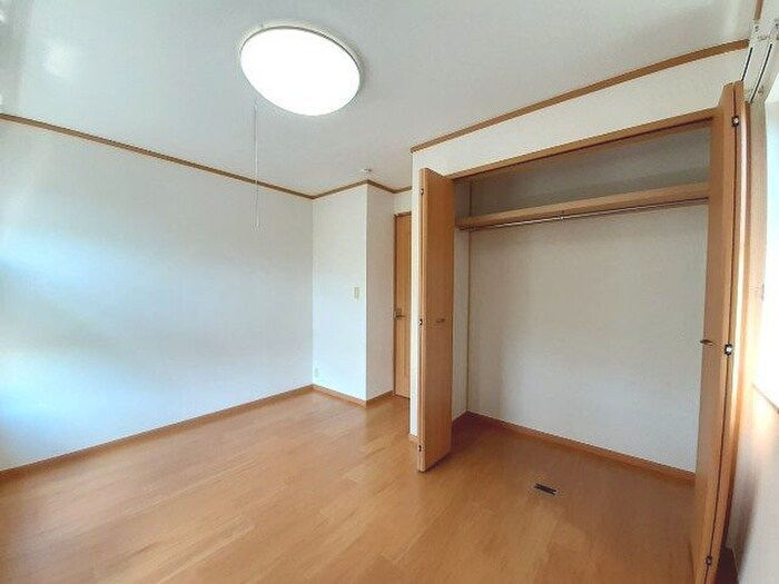 物件内観写真7　(収納)