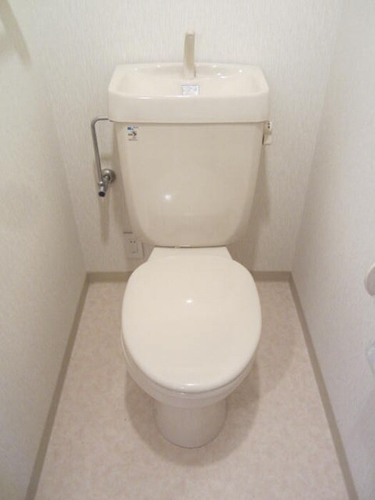 物件内観写真12　(トイレ)