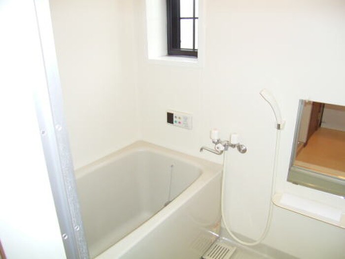 物件内観写真9　(バス／シャワールーム等)