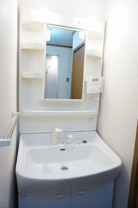 物件内観写真10　(洗面)