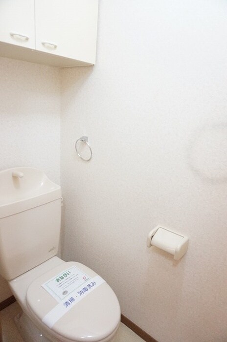 物件内観写真14　(トイレ)