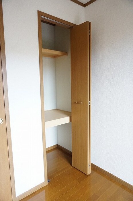 物件内観写真17　(廊下)