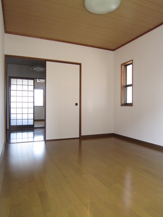 物件内観写真9　(居室)