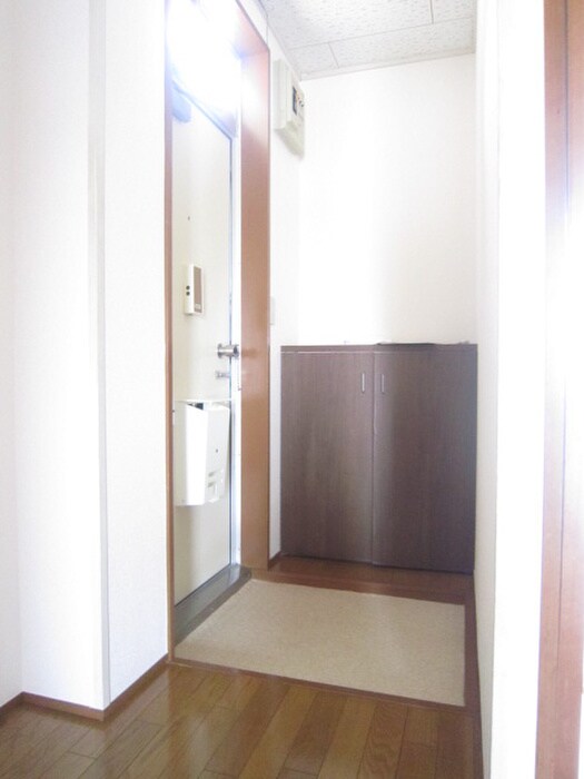 物件内観写真15　(玄関)