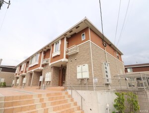 ＣＲＯＷＮ　ＶＩＬＬＡ　Ⅱ外観写真