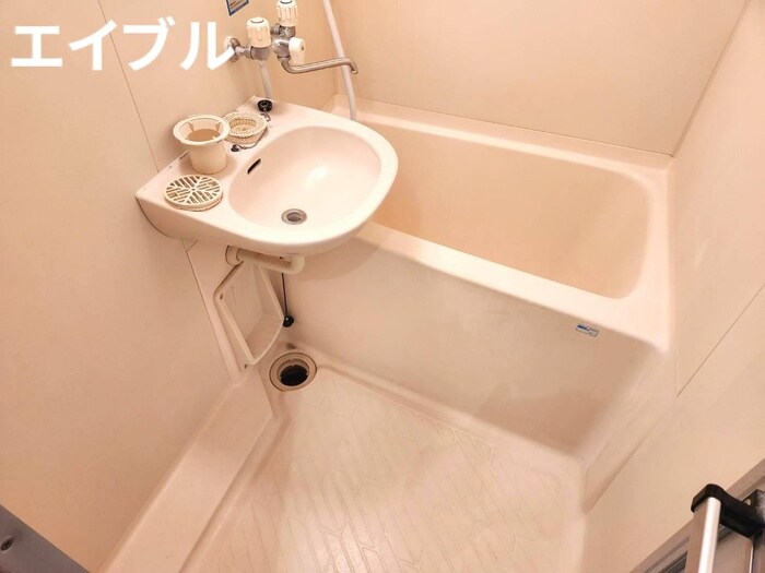 物件内観写真9　(バス／シャワールーム等)