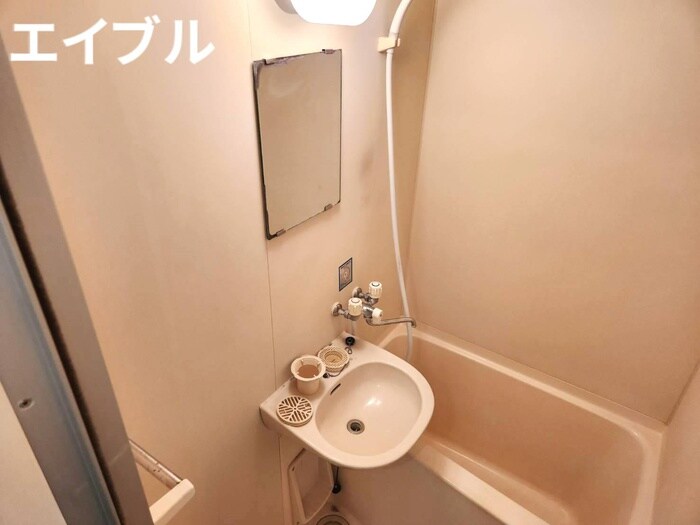 物件内観写真12　(洗面)