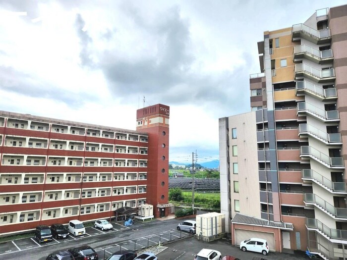 物件内観写真16　(室内からの展望)