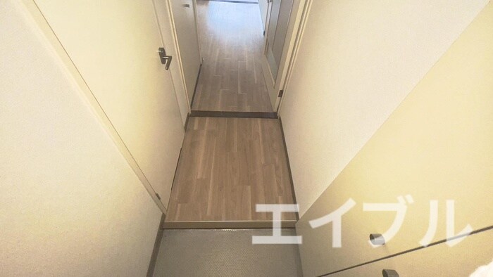 物件内観写真17　(廊下)