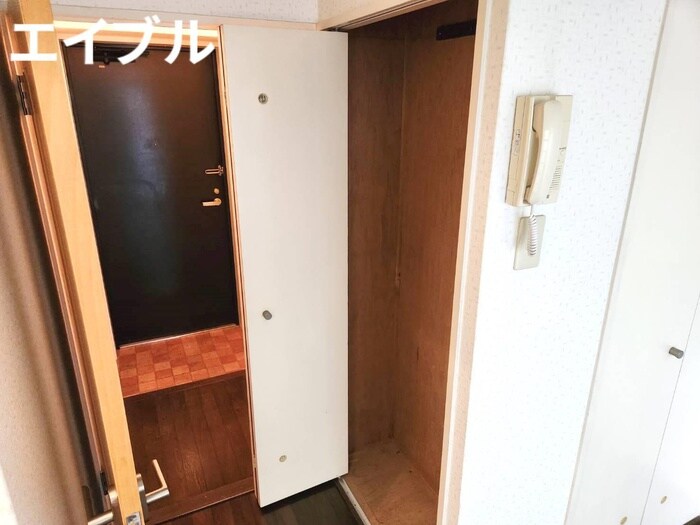 物件内観写真21　(収納)