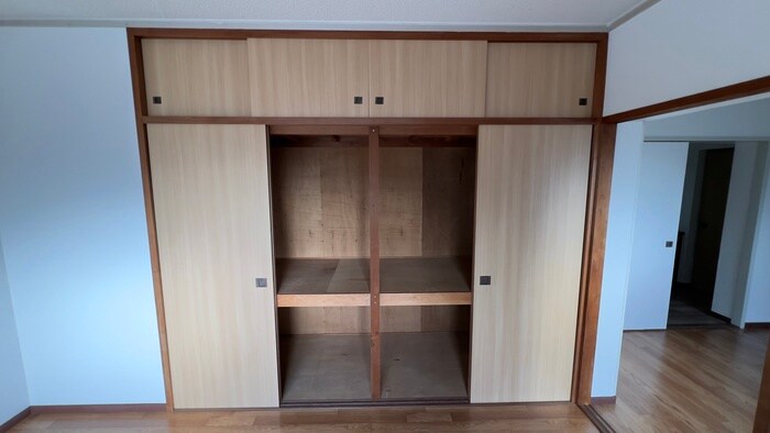 物件内観写真12　(収納)