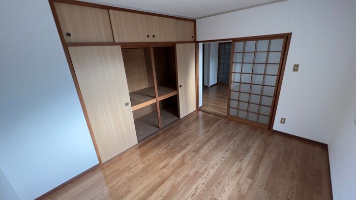 物件内観写真18　(収納)