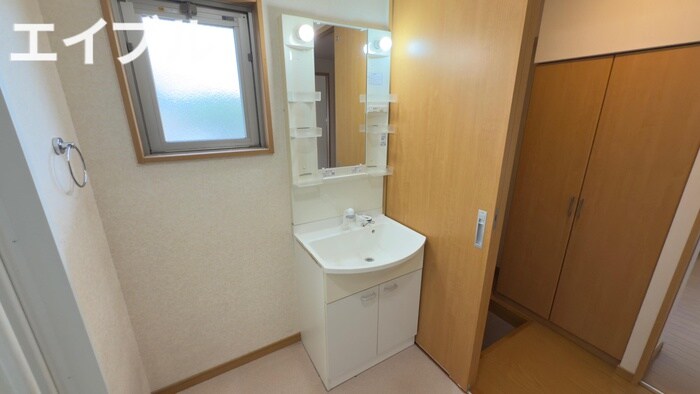 物件内観写真12　(洗面)