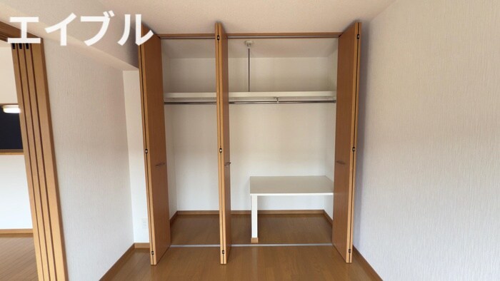 物件内観写真18　(収納)