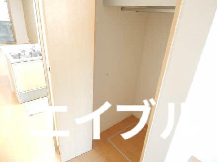 物件内観写真12　(収納)