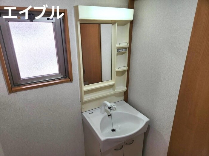 物件内観写真12　(洗面)