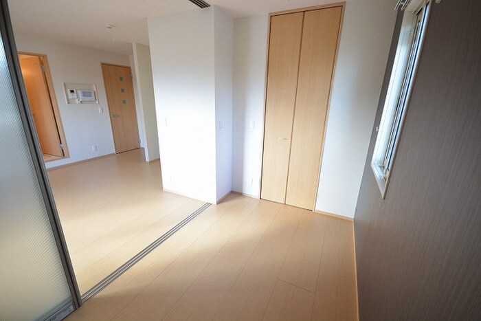 物件内観写真5　(居室)