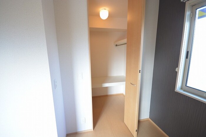 物件内観写真8　(収納)